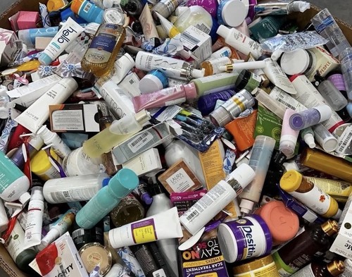 Cosmetics beauty mystery - &,